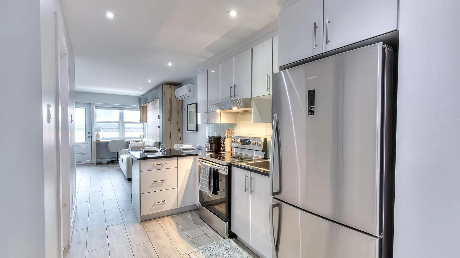 The Clark Apartment Montreal 0*,  Canada